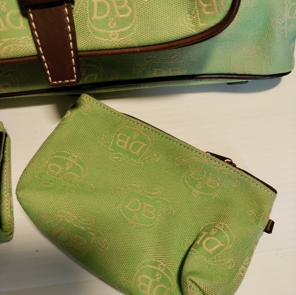 New Dooney &  Bourke 4 piece handbag set - Picture 4 of 9